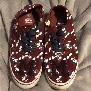 Mickey Mouse sneakers! ❤️